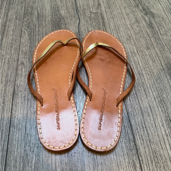 Unsubscribed Vero Cuoio Genuine Italian Leather Capri Flip Flops - Picture 3 of 4